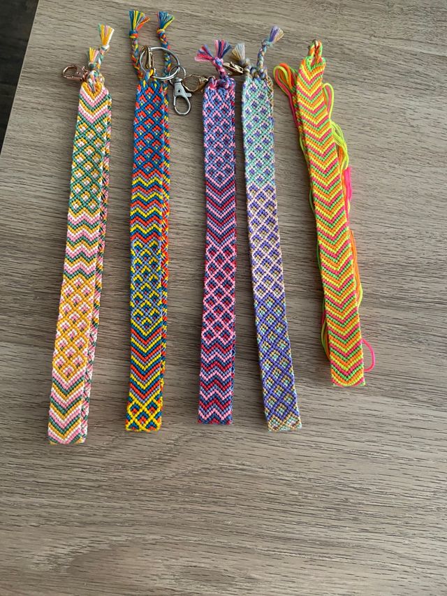 Llavero artesanal multicolor