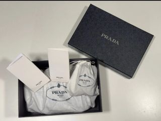 Bolso Prada Negro y Azul.
Edición Limitada 