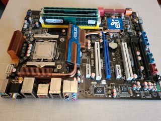 Placa Base ASUS P5Q Deluxe LGA775