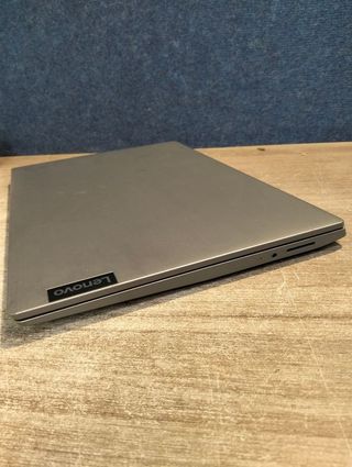 Portátil Lenovo IdeaPad S145-15IWL Intel Core i5-8