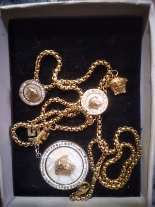 Pendientes y colgante versace acero dorado