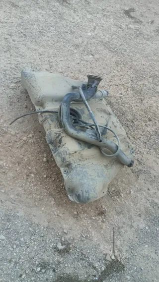 Depósito combustible Renault Supercinco