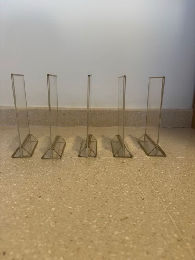 Soporte acrílico dorado transparente 11x18cm