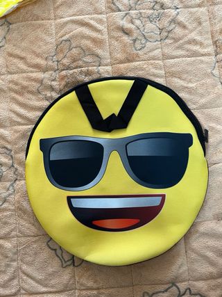 Busta emoji con gonfiabile all’interno