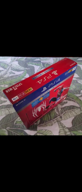 Playstation 4 (PS4) Slim Ed. Spiderman