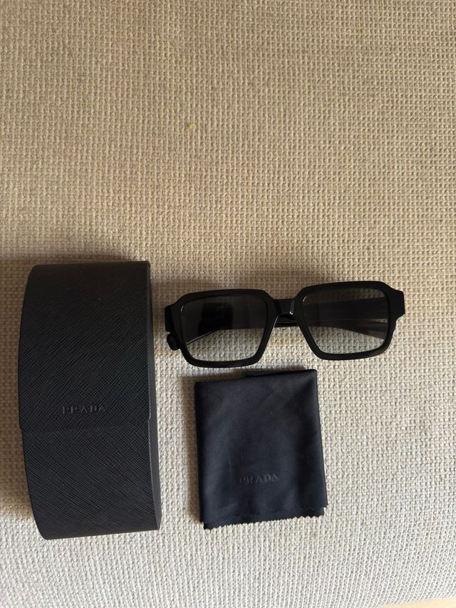 Gafas de sol Prada SPR02Z Negras