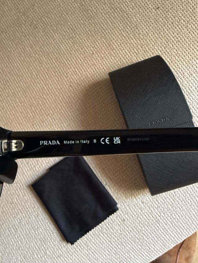 Gafas de sol Prada SPR02Z Negras