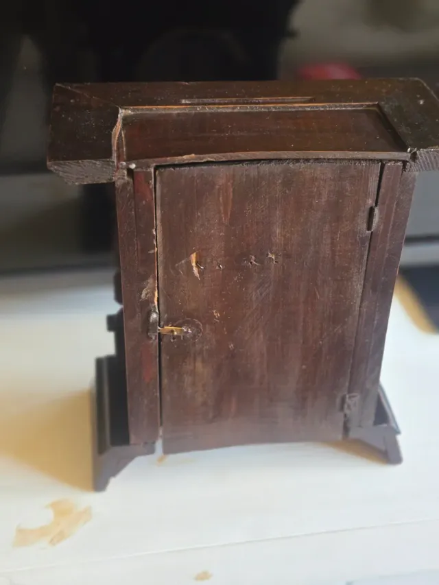 Reloj de sobremesa de madera sigloxx