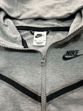  Nike Tech Gris Niño