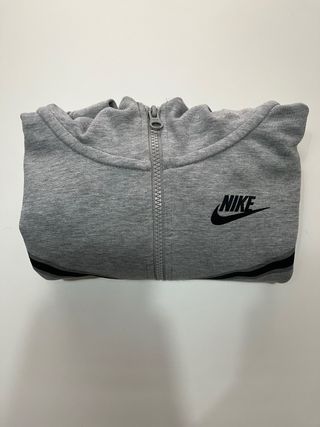  Nike Tech Gris Niño