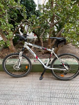 Bicicleta MTB Btwin Blanca