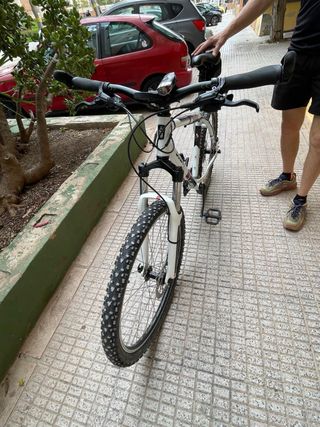Bicicleta MTB Btwin Blanca