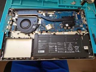 Huawei Matebook D15 (piezas)