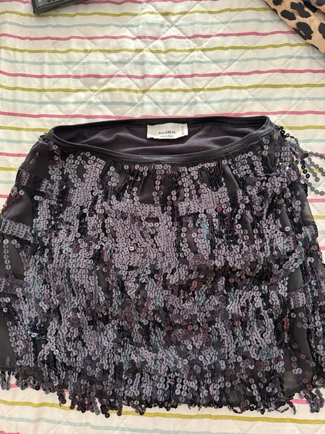 Falda pantalón lentejuelas negra corta