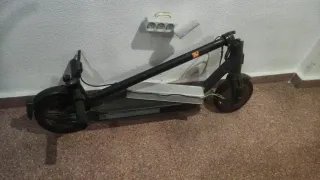 Carcasa Patinete Xiaomi con Ruedas y Mástil. 