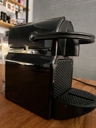 Cafetera Nespresso Krups Inissia Negra