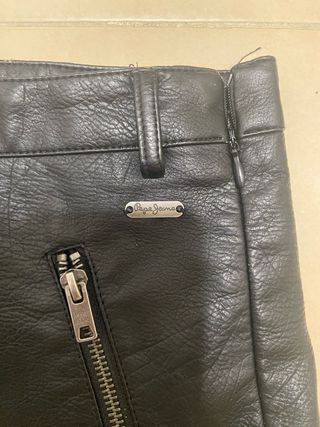 Falda corta cuero negro Pepe Jeans