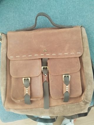 Mochila de cuero marrón estilo vintage