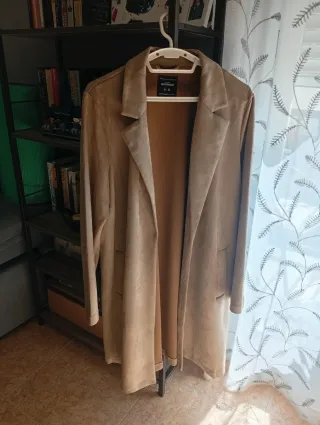 Abrigo ligero beige/marrón talla XL