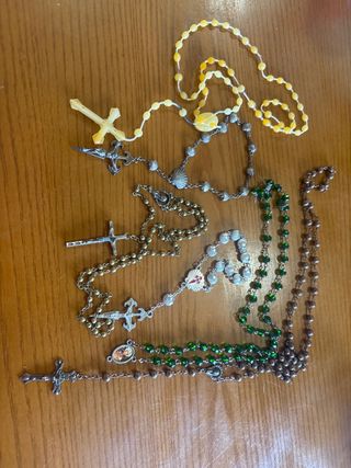 Lote de rosarios variados