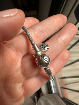 Pulsera Pandora con Charm Trébol Verde