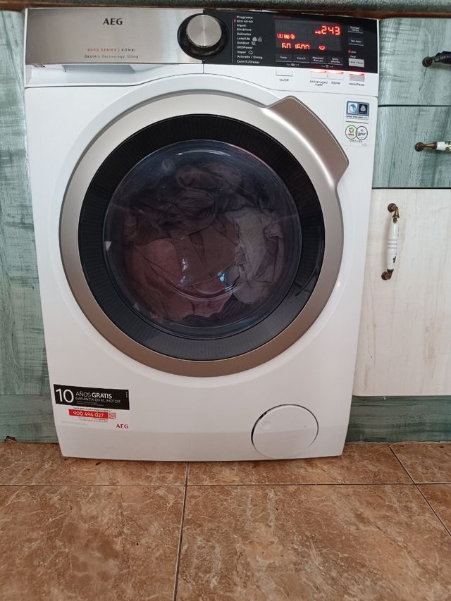 Lavadora y Secadora AEG