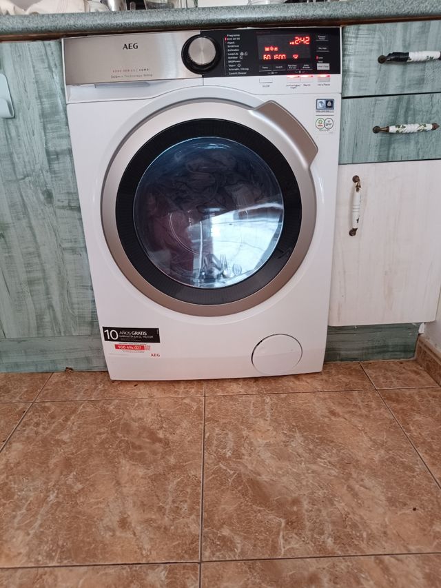 Lavadora y Secadora AEG