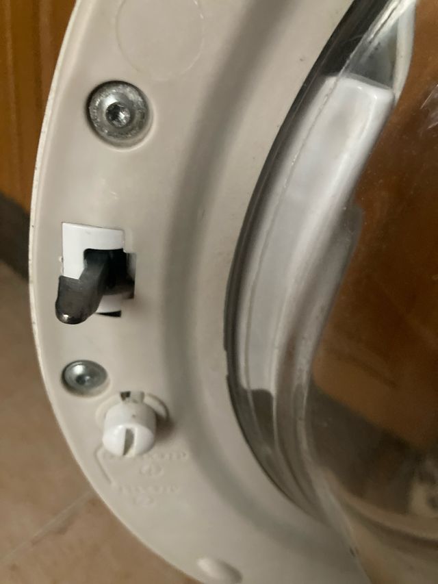 maneta puerta lavadora zanussi ZWH6102