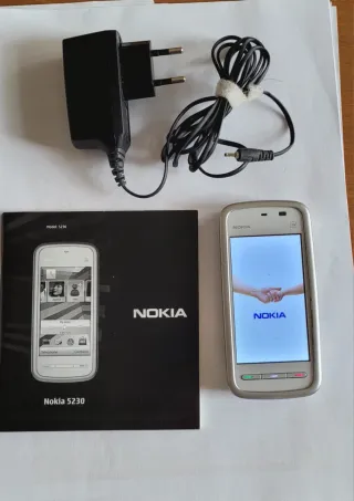 Cellulare Nokia 5230 funzionante con istruzioni