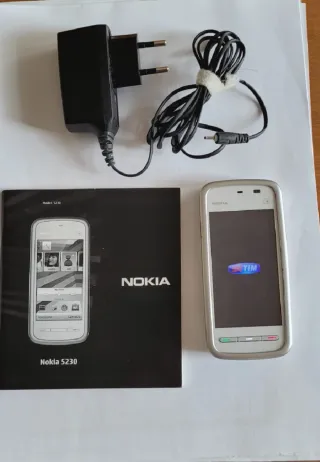Cellulare Nokia 5230 funzionante con istruzioni