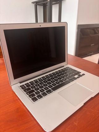 MacBook Air A1466 13 Plata