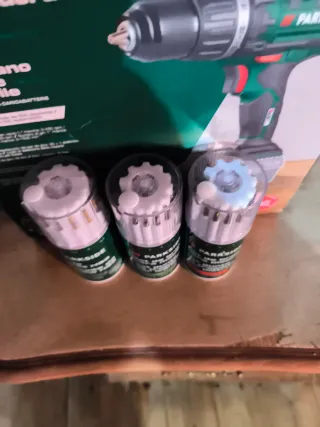 Taladro Parkside 20V + Set Brocas