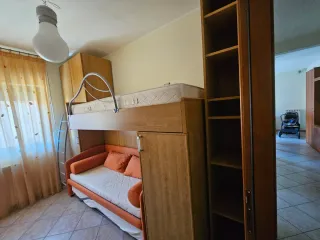 Cameretta a castello con 3 materassi