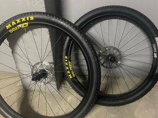 Ruedas DT Swiss M1700 Aluminio Nuevas