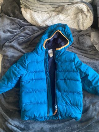 Lote Abrigos Bebé talla 18 24 meses varias marcas.