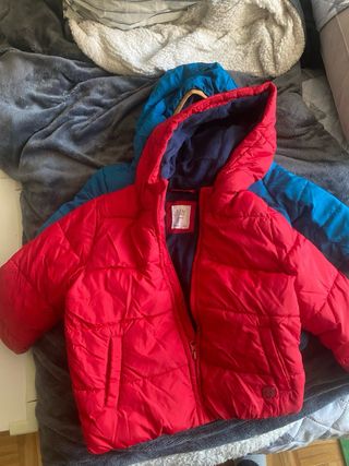 Lote Abrigos Bebé talla 18 24 meses varias marcas.