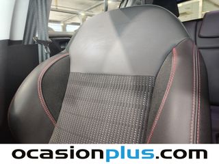 Peugeot 2008 BlueHDi 100 GT Line 74 kW (100 CV)
