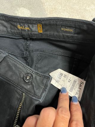 Pantalón Salsa efecto cuero negro