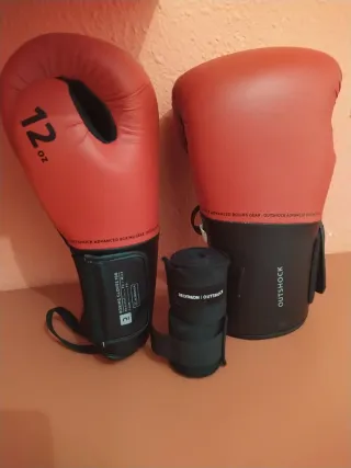 Guantes Boxeo y Vendas Negras