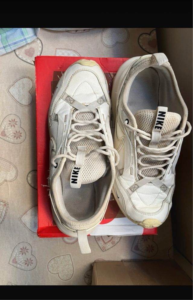 Zapatillas Nike Beige/Blanco