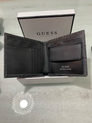Cartera Guess Marrón y Negra