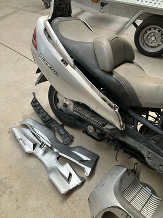 Suzuki Burgman 400 Despiece