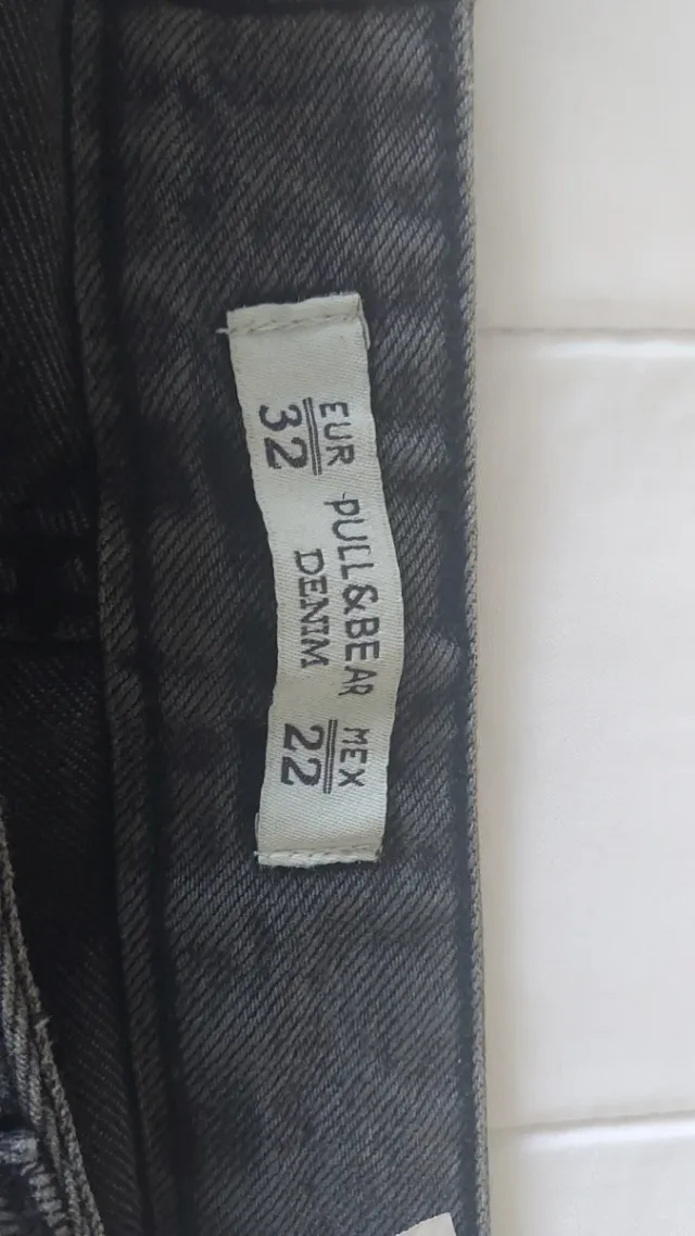 Pull & Bear Vaqueros Talle Alto Grises