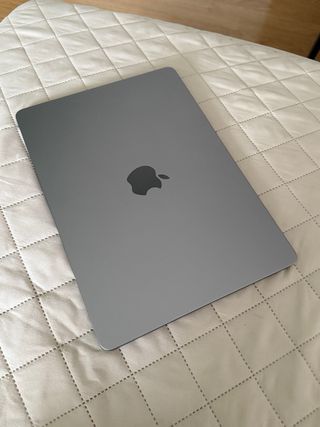 MacBook Air 13” (2024) 16 GB RAM 512 GB Gris