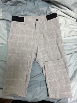 Pantalones de traje grises de Zara