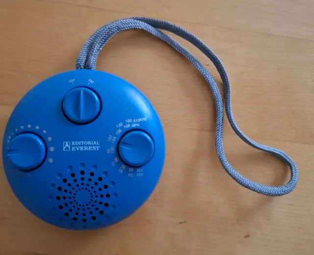 Radio AM/FM portátil funcionamiento a pilas