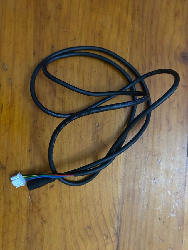 Cable para patinete eléctrico