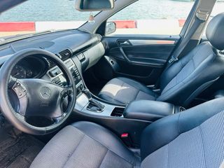 Mercedes-Benz Clase C 2006