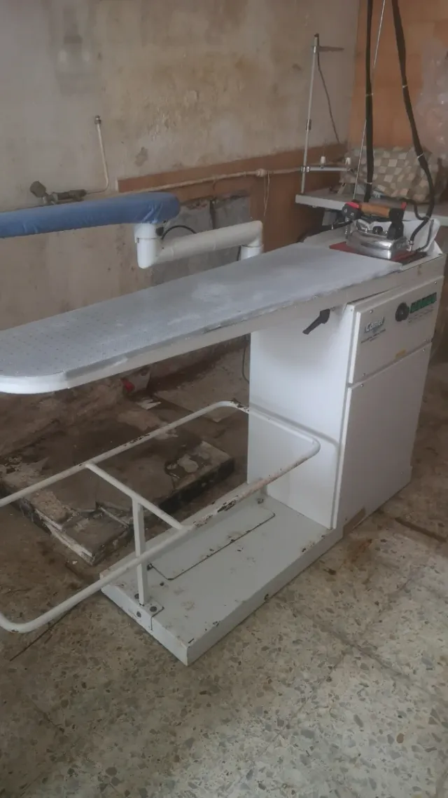 Centro de planchado profesional marca comel.