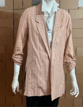 Chaqueta Stradivarius rayas rosa y blanco